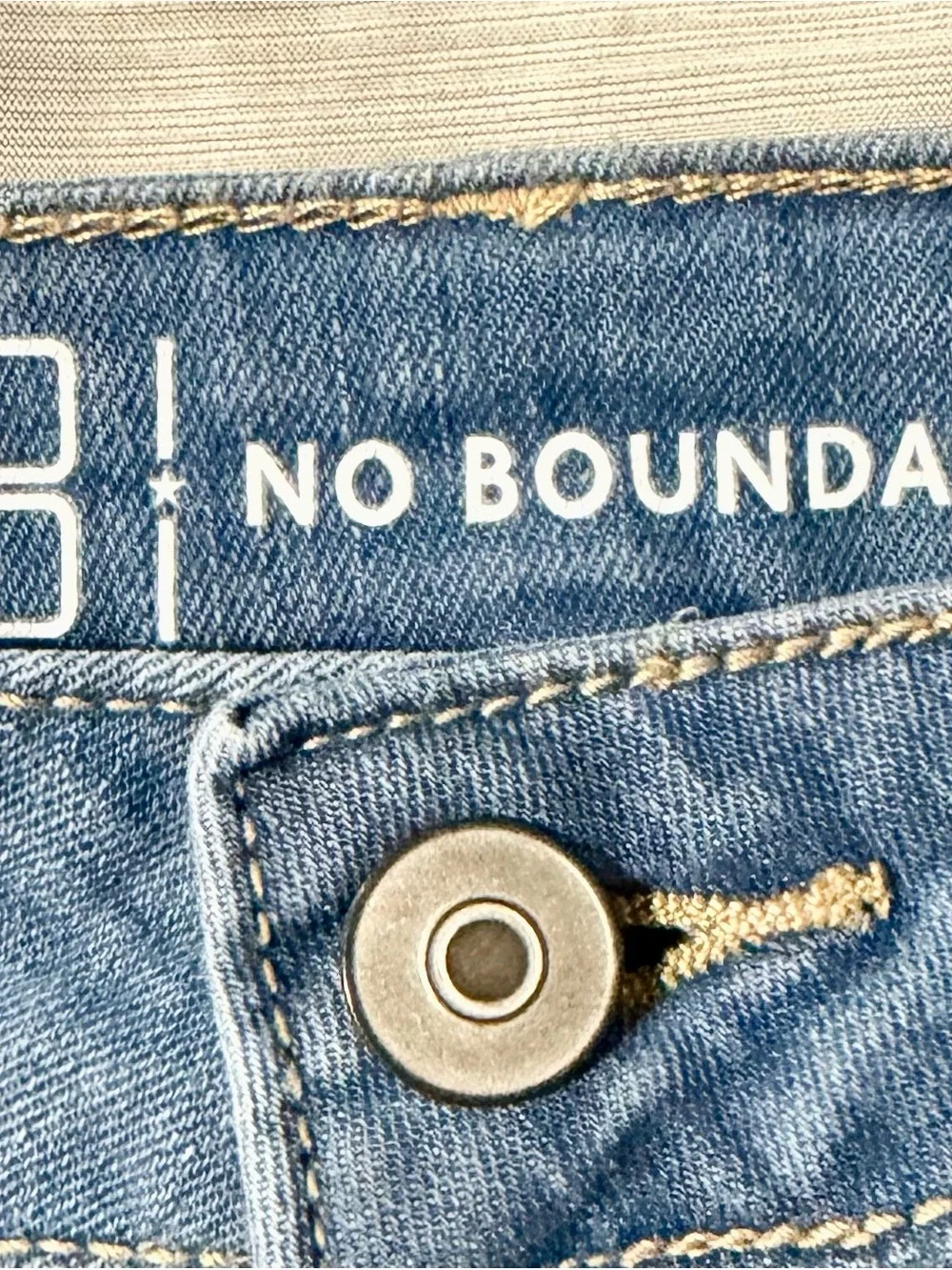 No Boundaries Light Blue Straight-Leg Women's Jeans